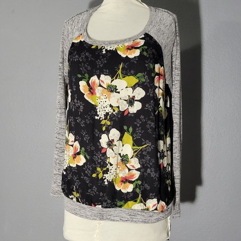 Kut from the Kloth gray & black Floral Long Sleeves sweater Blouse Sz  L